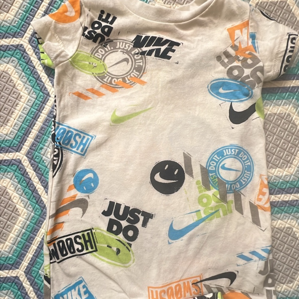 Nike Multicolor Graphic Tee